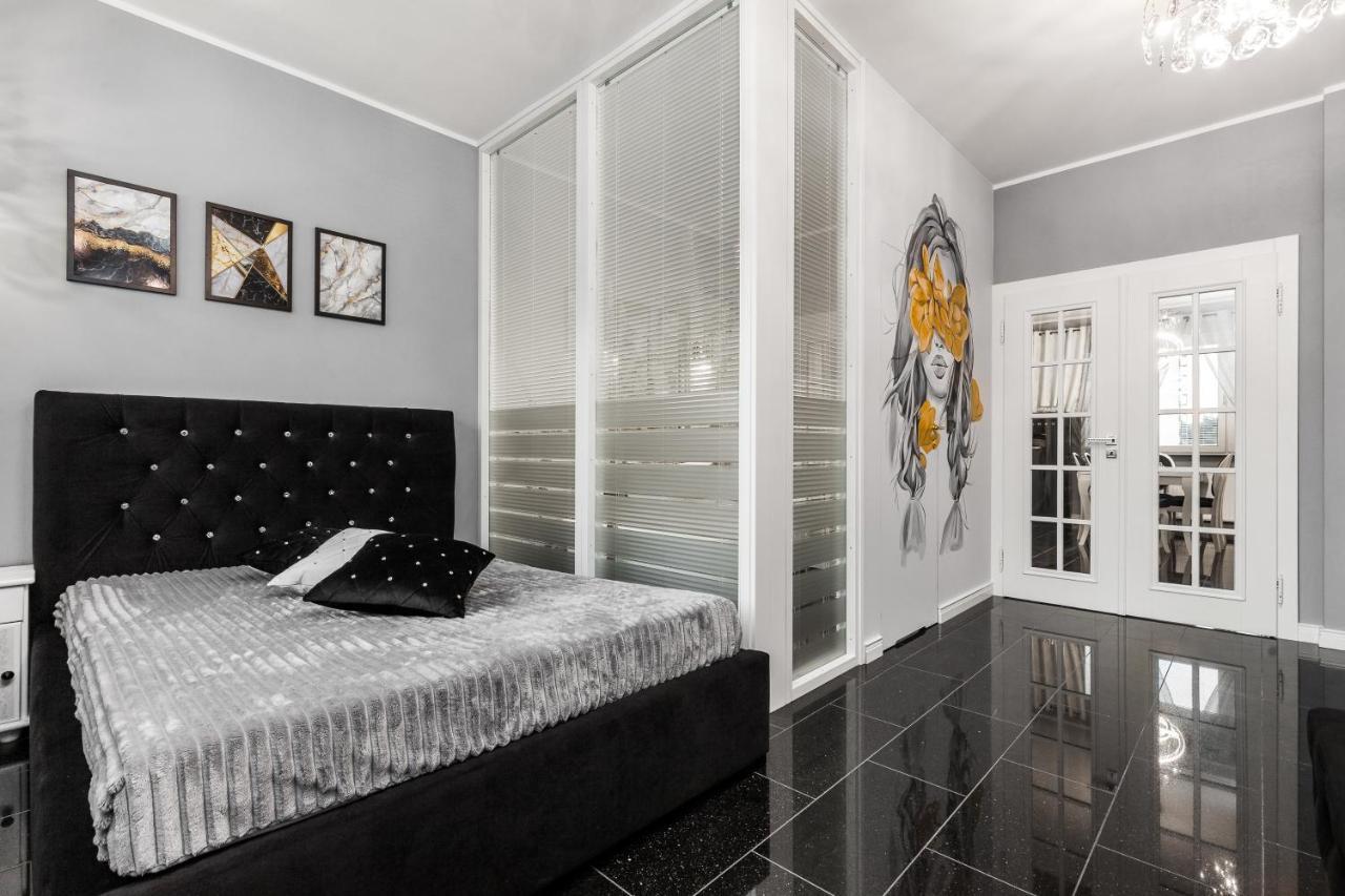 Apartamenty Swietojanskie グディニャ エクステリア 写真